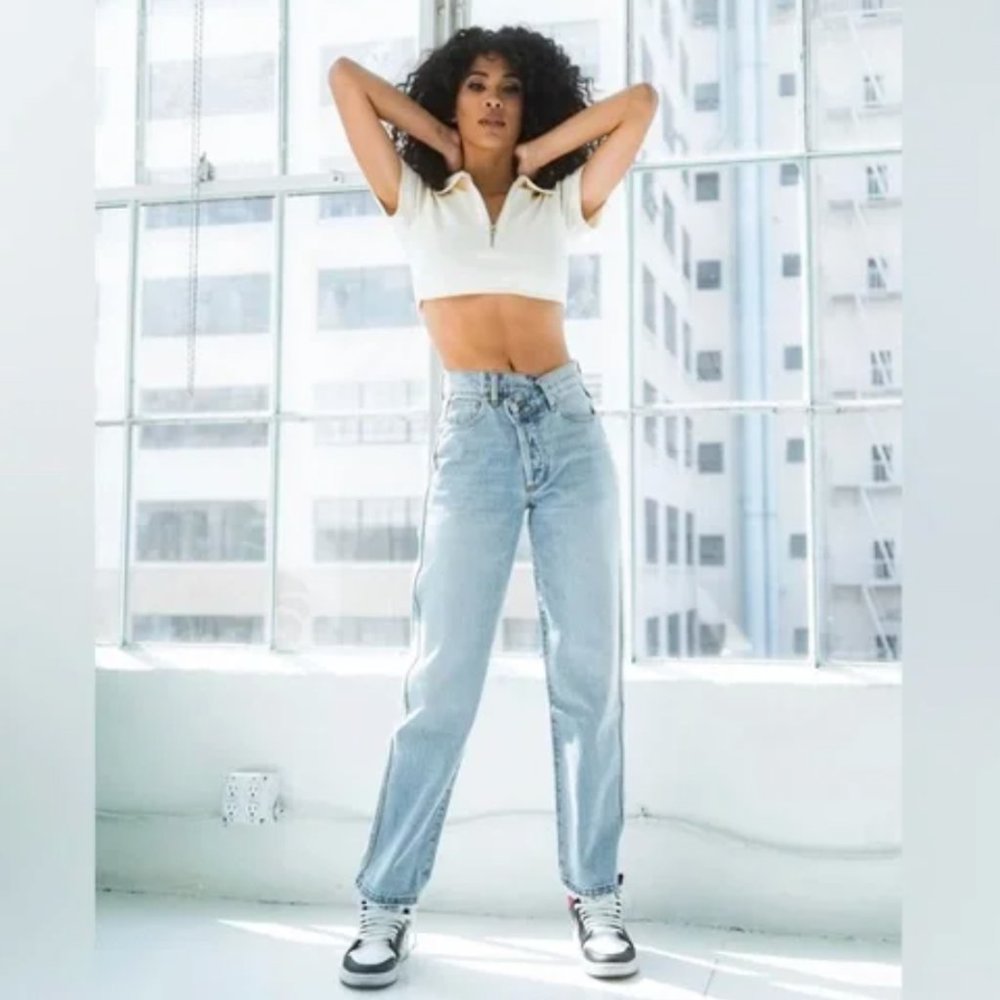 REVICE Denim 90’s Baby Crossover Jeans